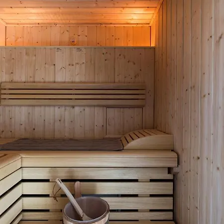Reetdorf Geltinger Birk Malerhaus Leuchtfeuer Holiday home Nieby (Nieby, Schleswig-Flensburg)